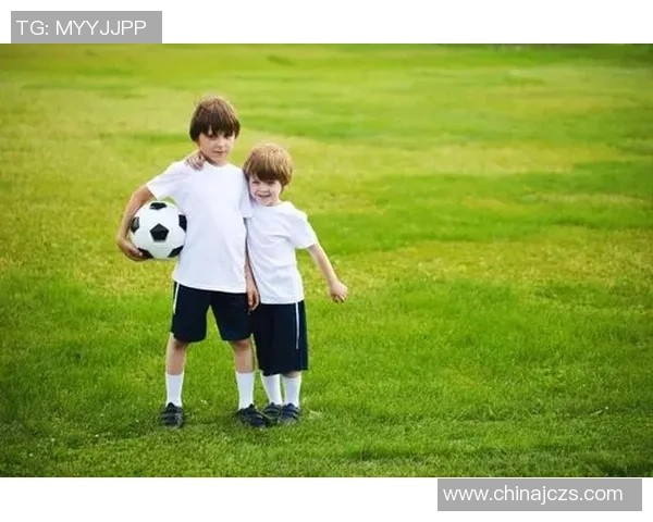 女明星与足球明星首次相遇时的心态与反应揭秘